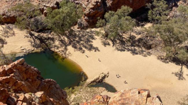 Ormiston Gorge offers swimming opportunities | #cathyfinchphotography